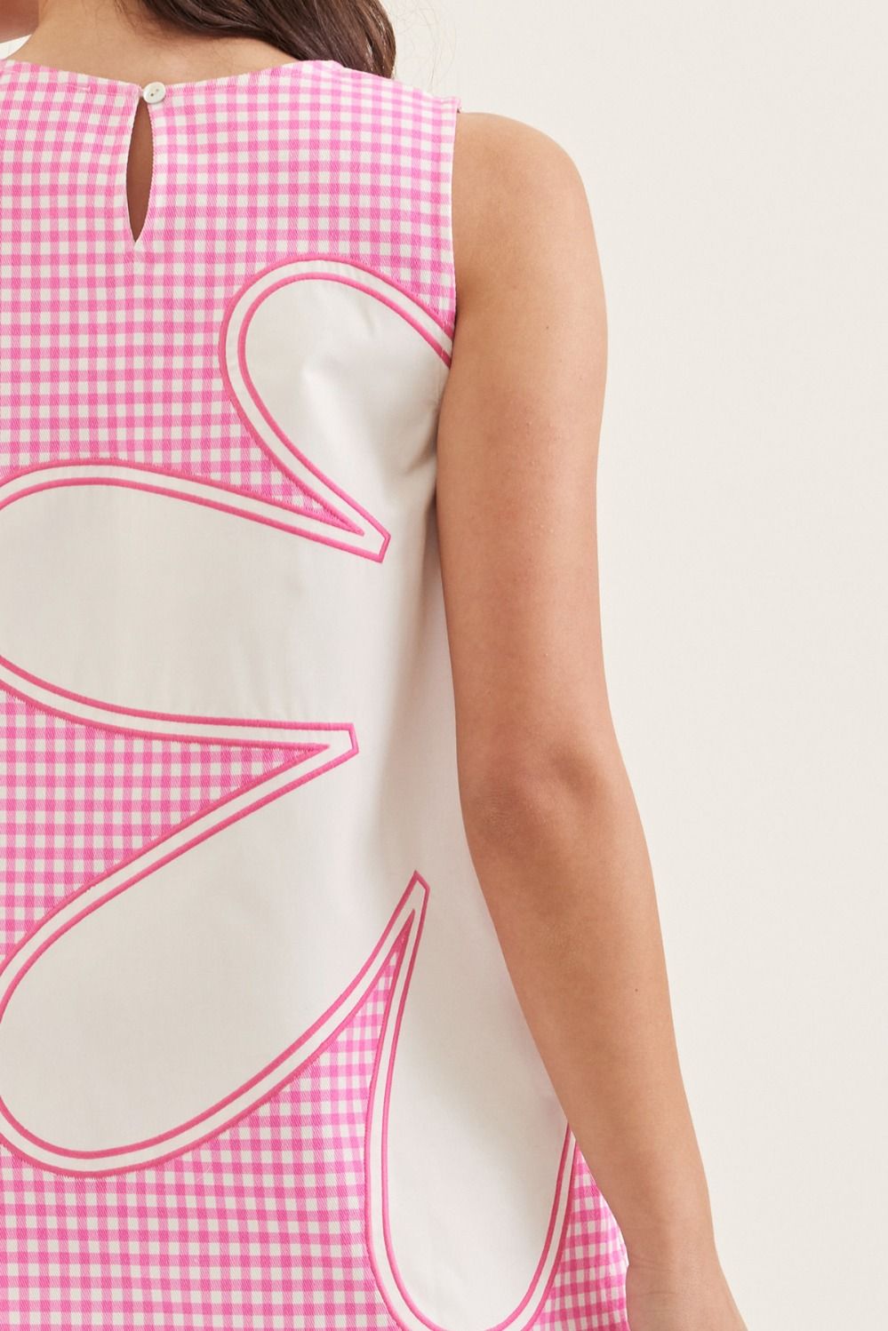 D31667 Abstract Appliqué Detail Dress