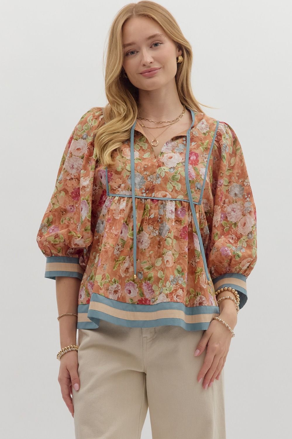 T27218 Vintage Floral Pattern Top