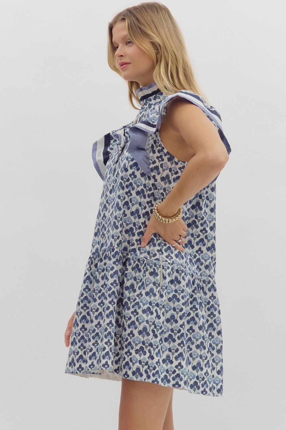 D27401 Abstract Print Dress