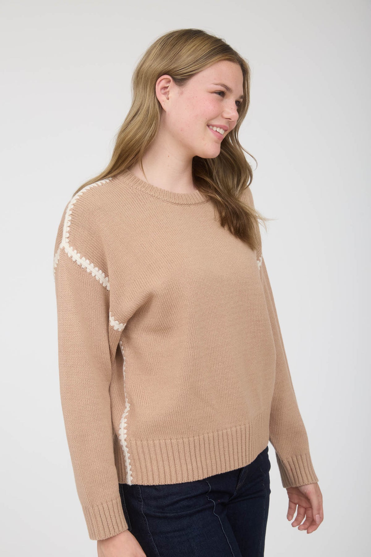 TW1987 Contrast Stitch Sweater