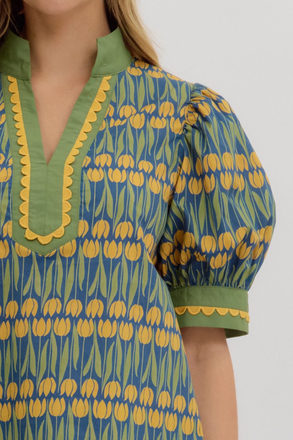 T27653 Floral Pattern Top