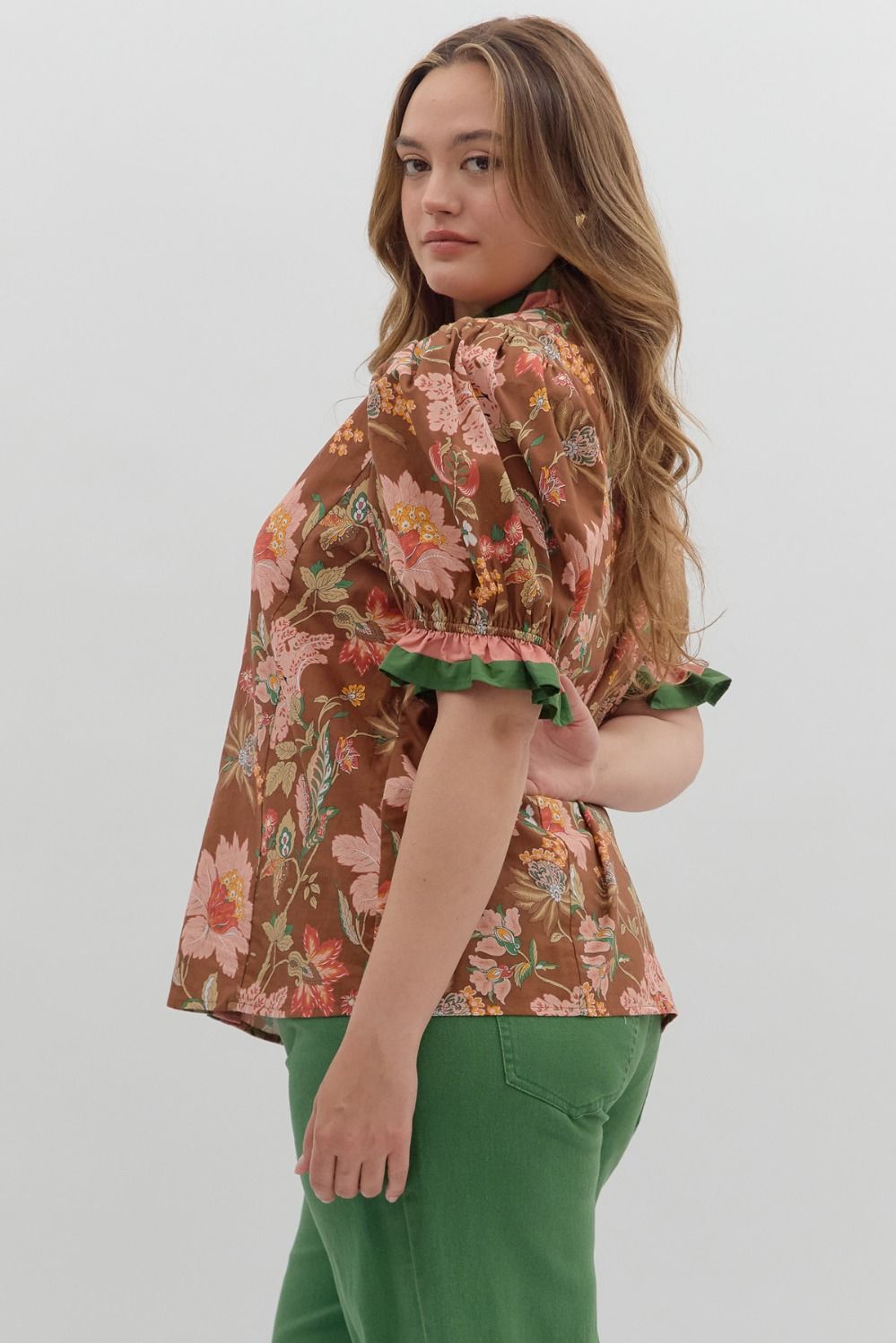 T27949P Curvy Floral Print Puff Sleeve Top