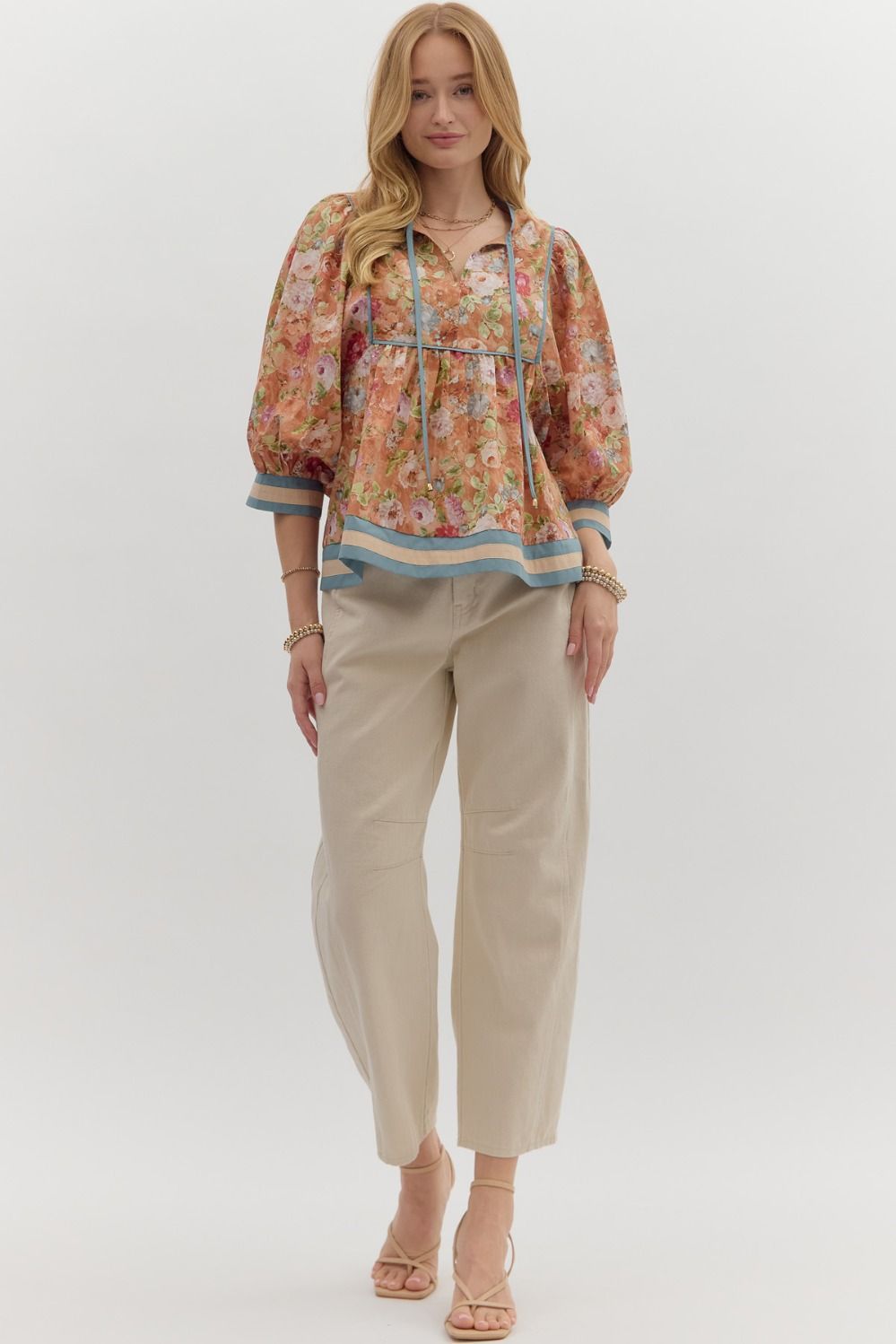 T27218 Vintage Floral Pattern Top