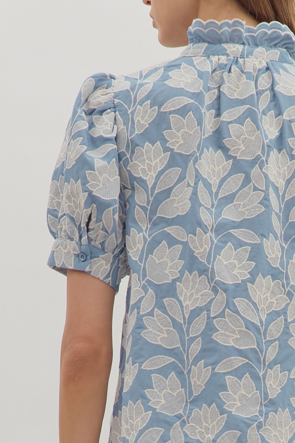 T28158 Botanical Embroidery Puff Sleeve Top