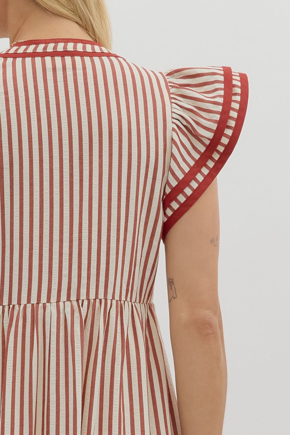 D26444 Textured Stripe Pattern Dress