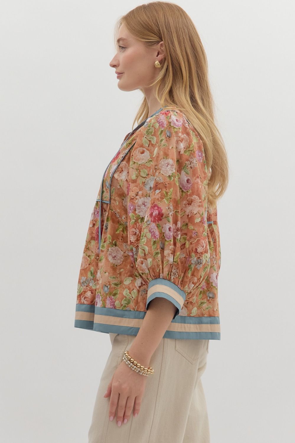 T27218 Vintage Floral Pattern Top