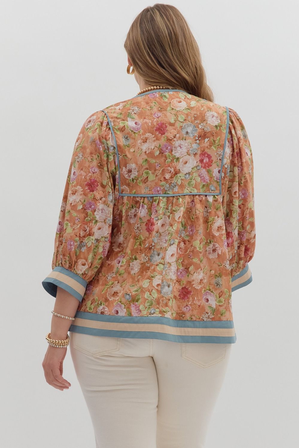 T27218P Curvy Vintage Floral Pattern Top