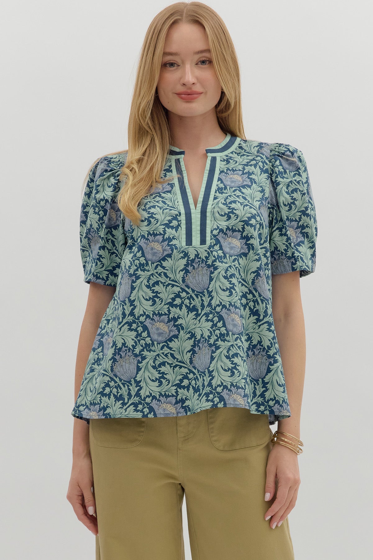 T27701 Paisley Floral Pattern Top