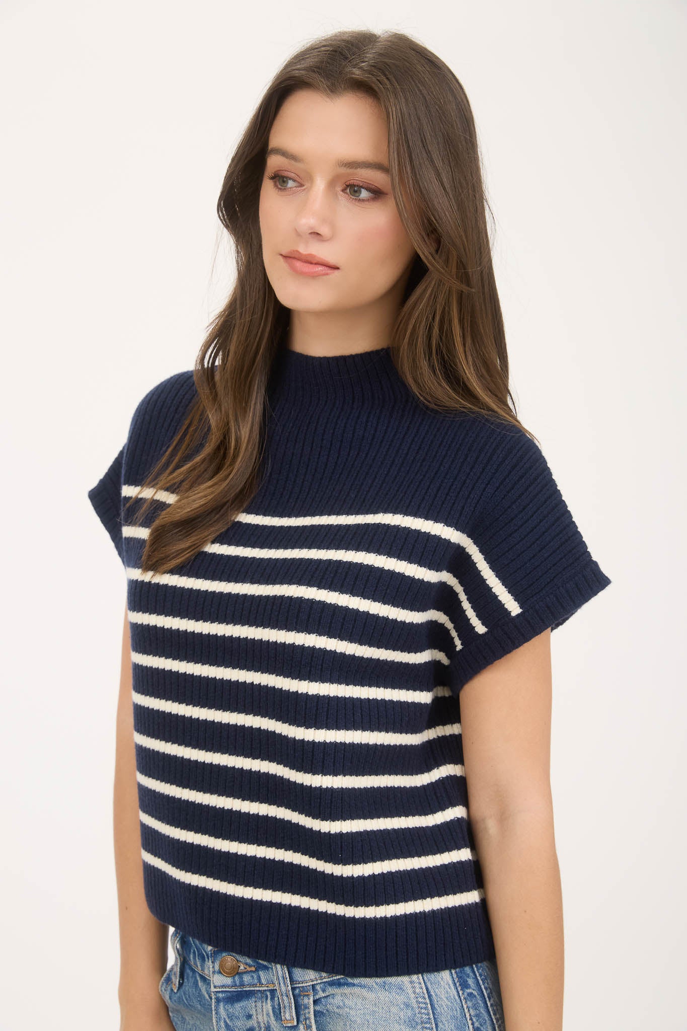 B5FT1014 Striped Mock Neck Sweater