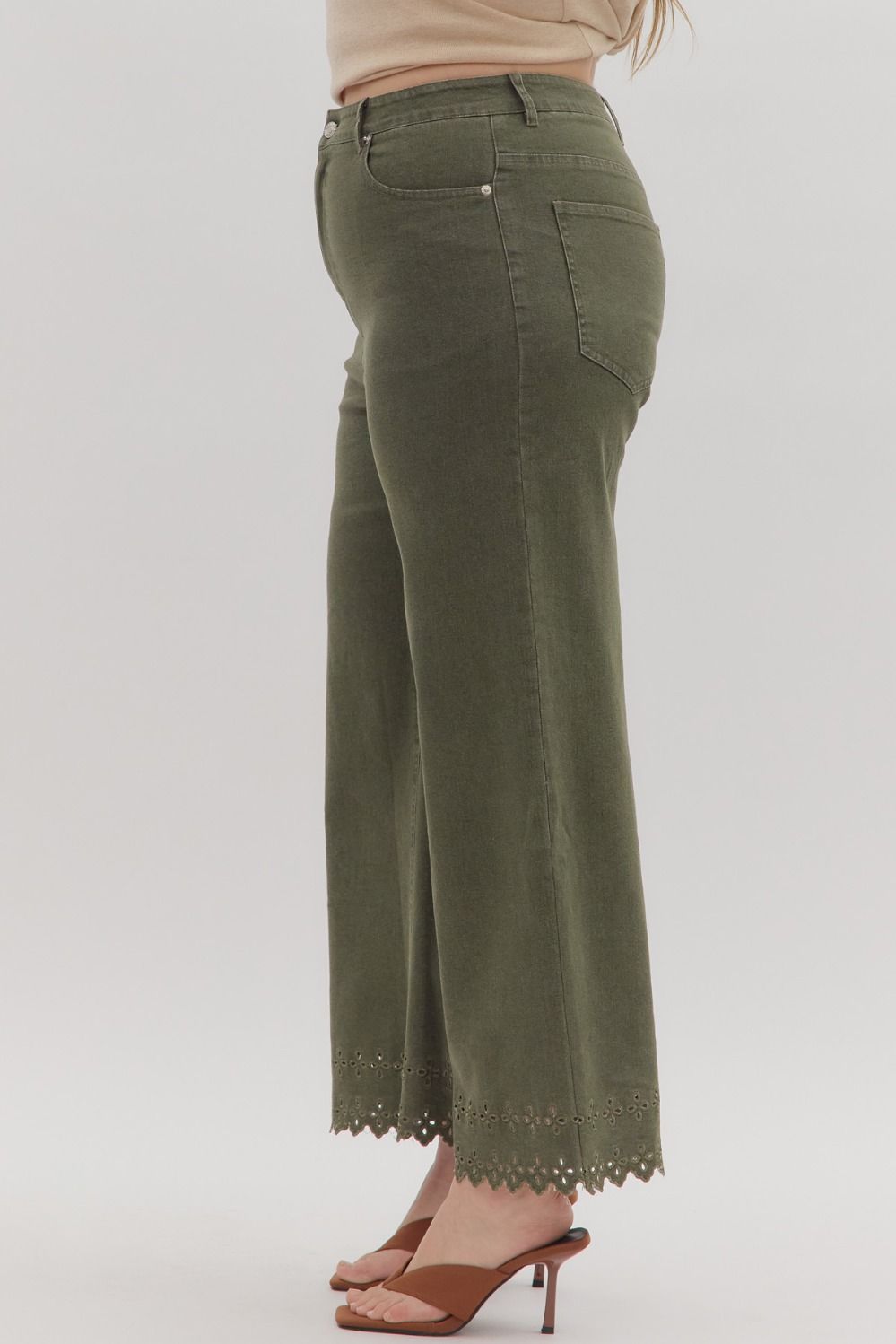 P26396P Curvy Floral Embroidered Border Hem Pants