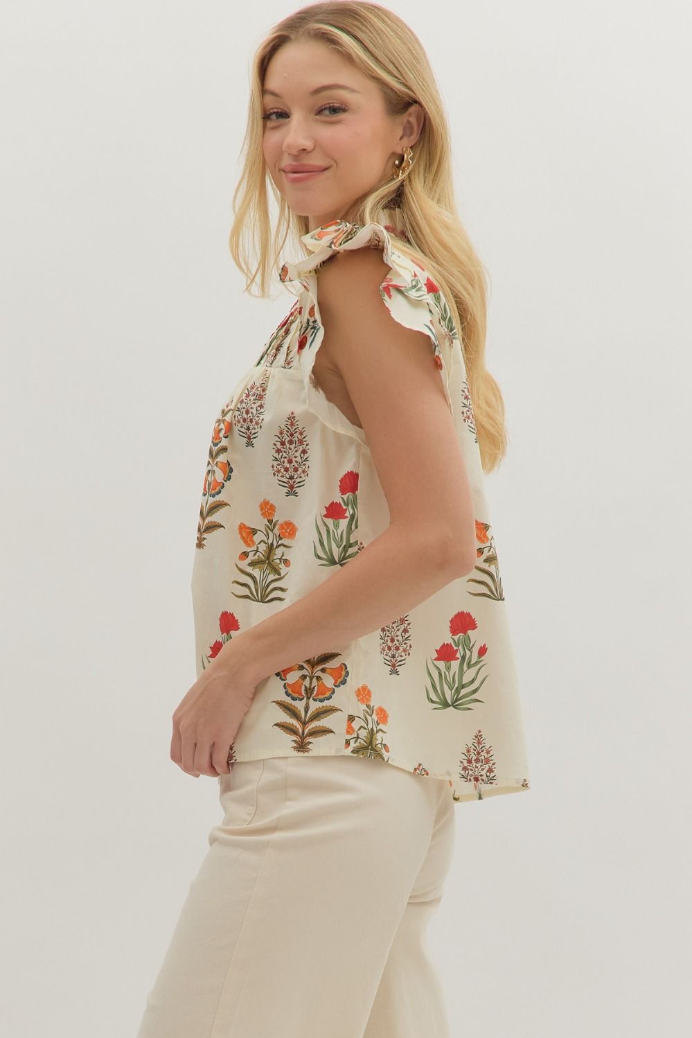 T28232 Botanical Print Flutter Sleeve Top