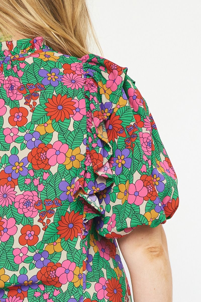 T21322P Curvy Floral Print V-Neck Top