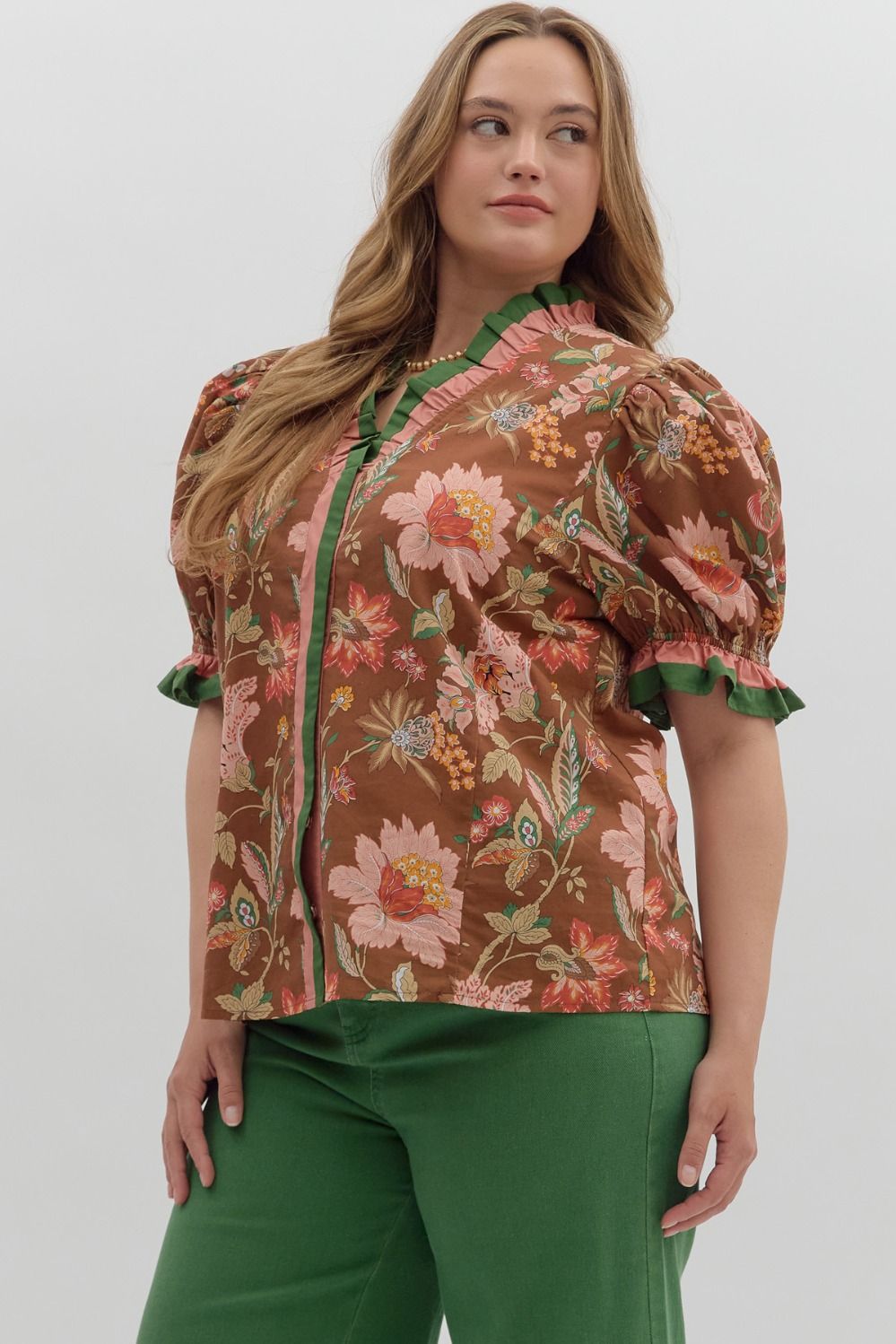 T27949P Curvy Floral Print Puff Sleeve Top