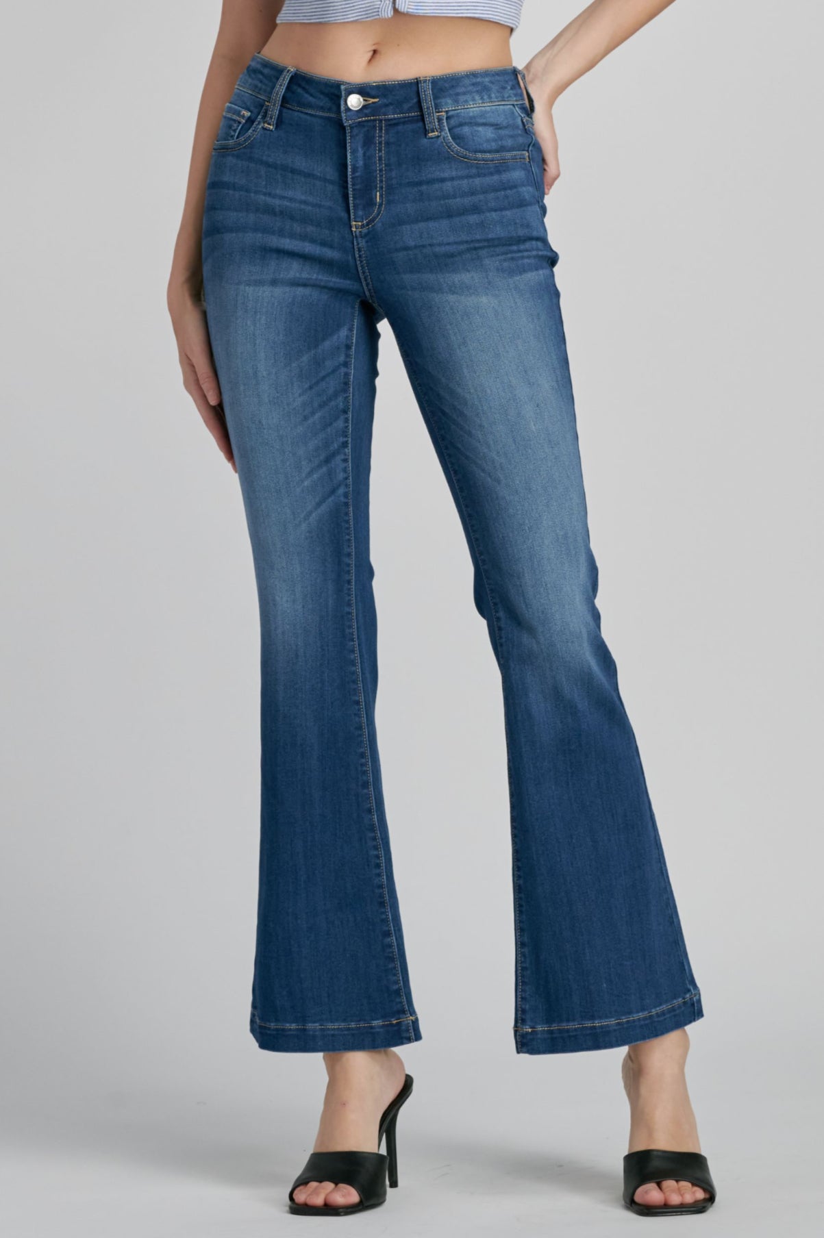 AB38657DK-30 Vintage Inspired Flare Jeans