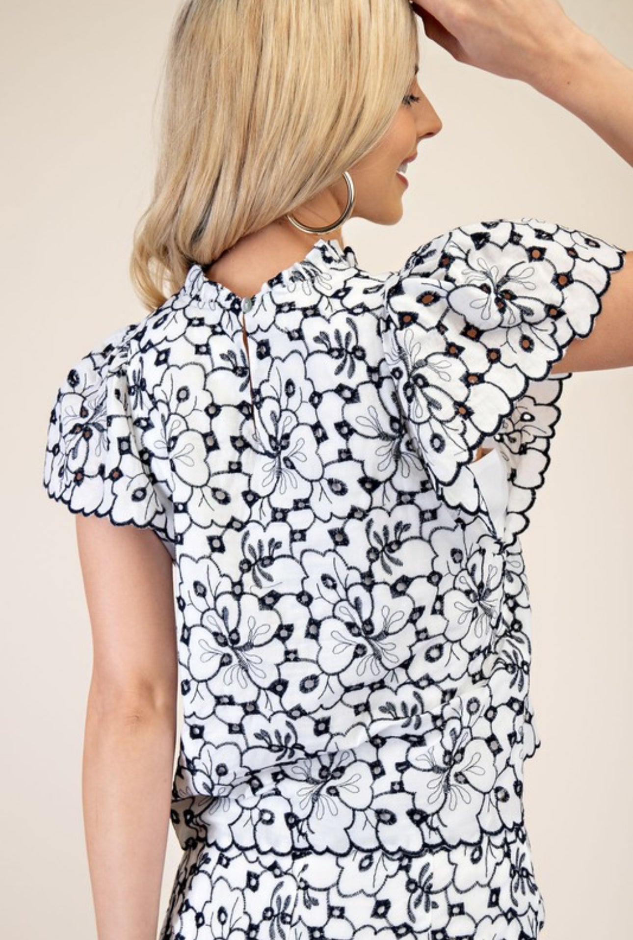 GTP712802 Embroidered Eyelet Set