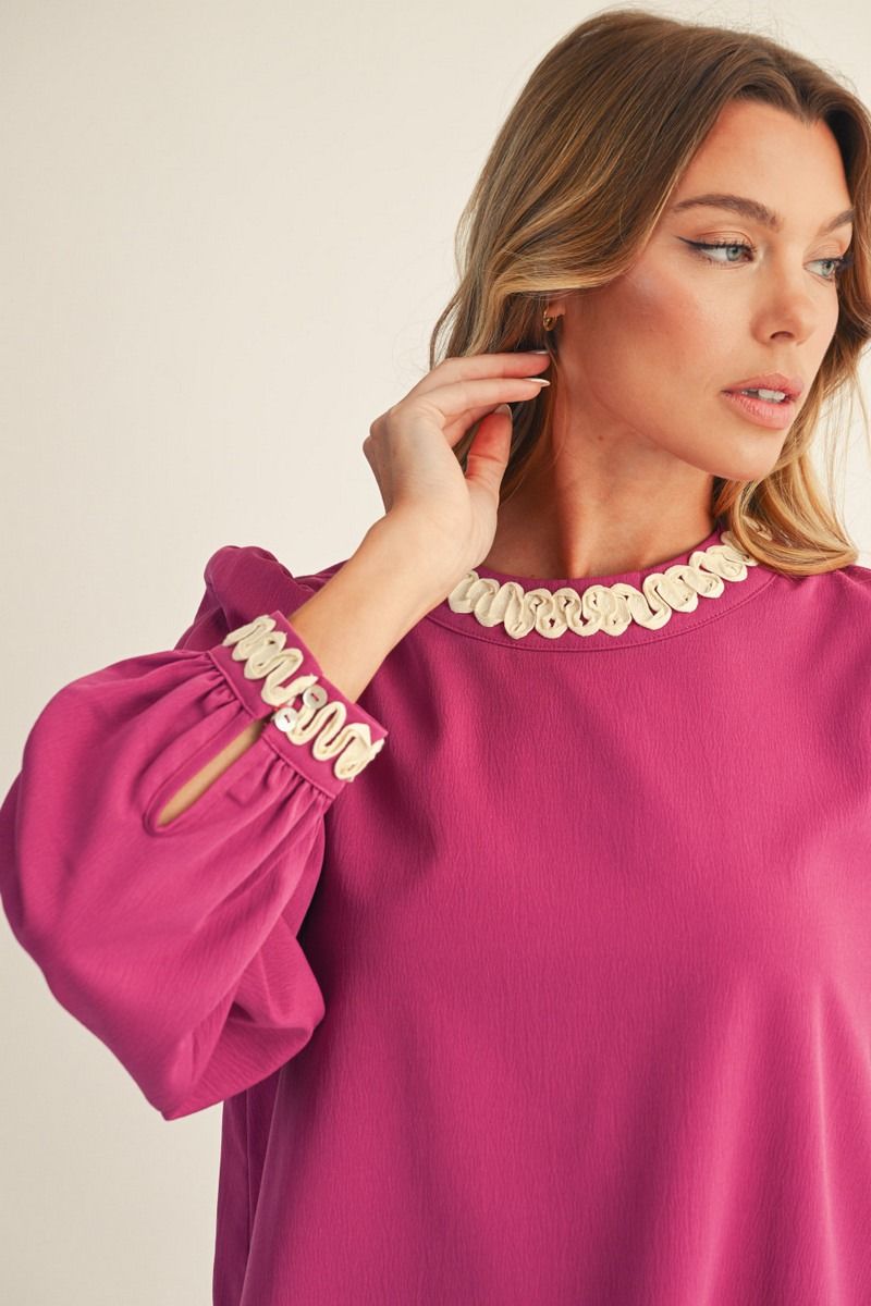 B50109 Crinkle Fabric Top