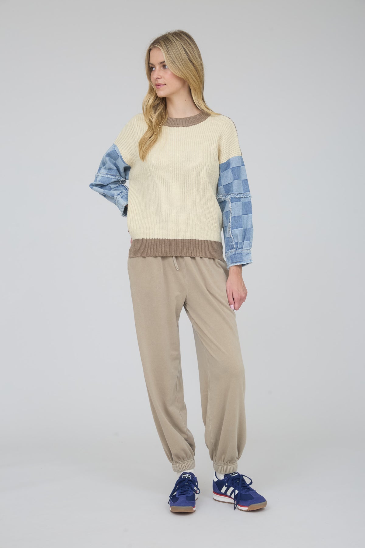 J5FT1034 Checkered Denim Sleeve Mix Media Sweater