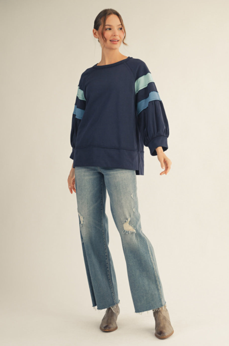 R42058 3/4 Raglan Sleeve Casual Top