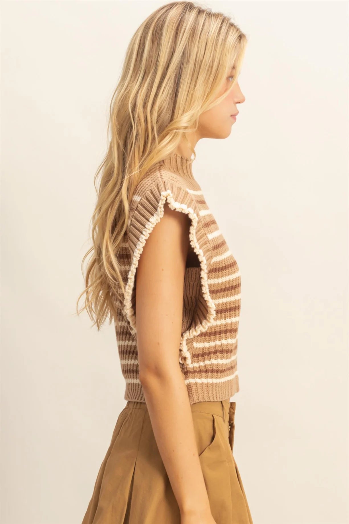 HF25E871 Chic Striped Mock Neck Sleeveless Sweater Vest