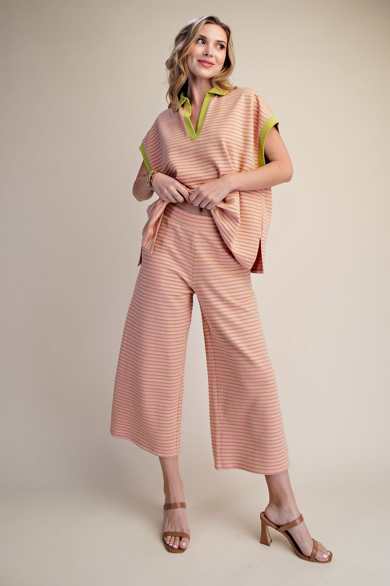 T8142 Oversized Textured Stripe Top