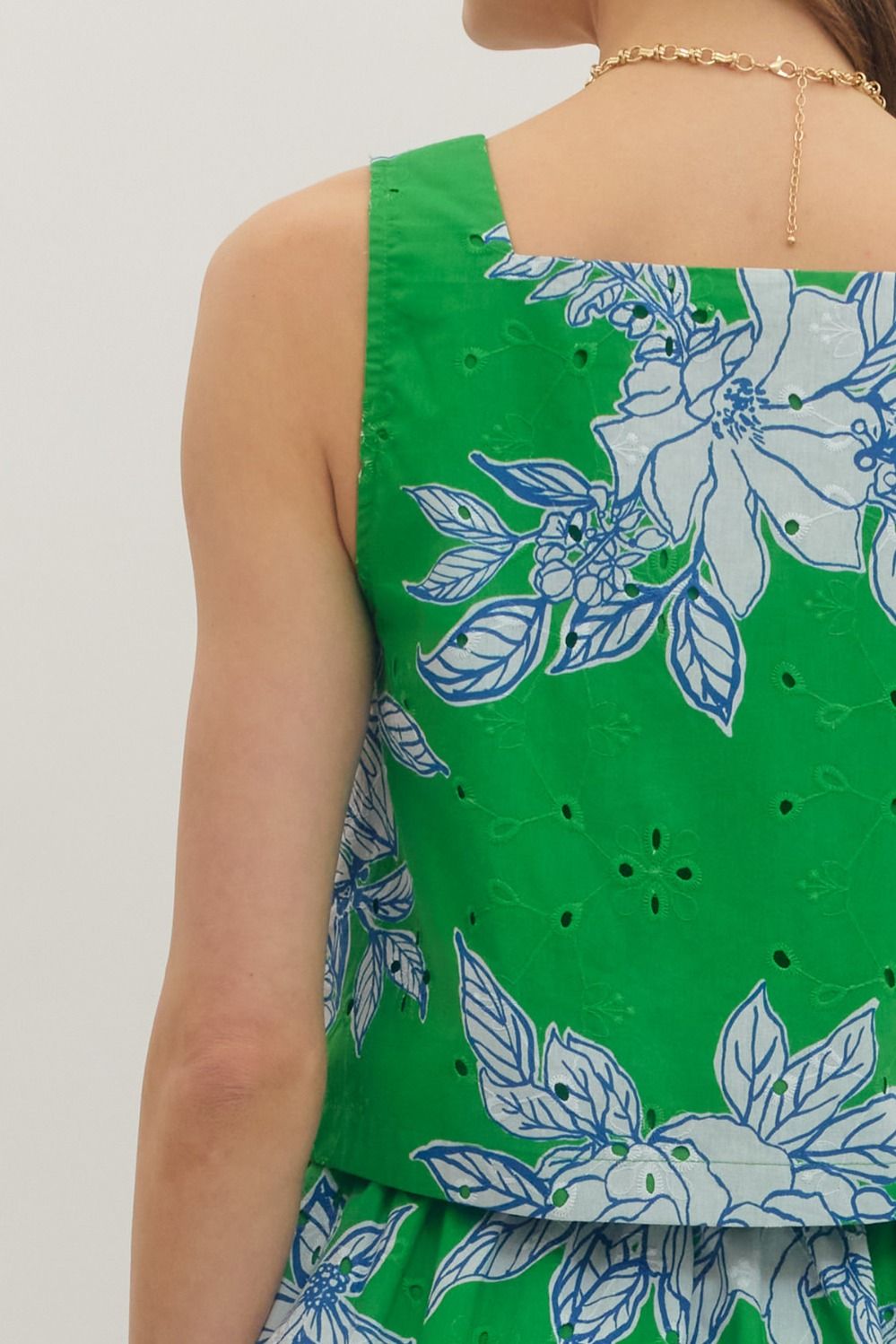 T30832 Botanical Print Sleeveless Top