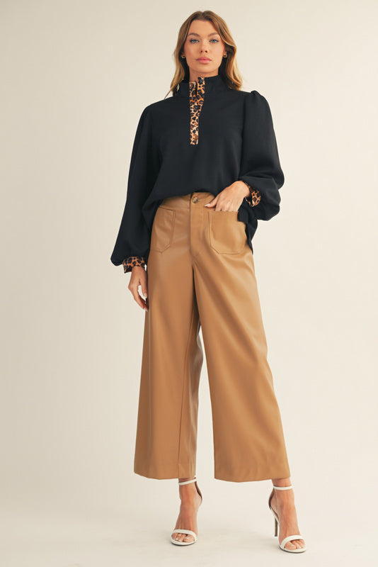 B12677-1 Leopard Detailed Top