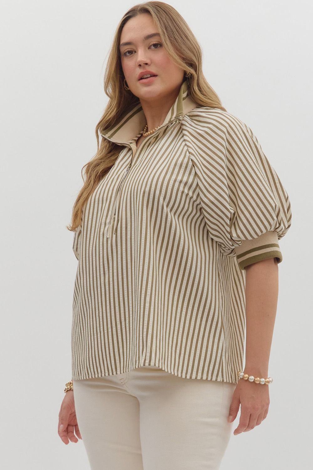 T28130P Curvy Stripe Pattern Top