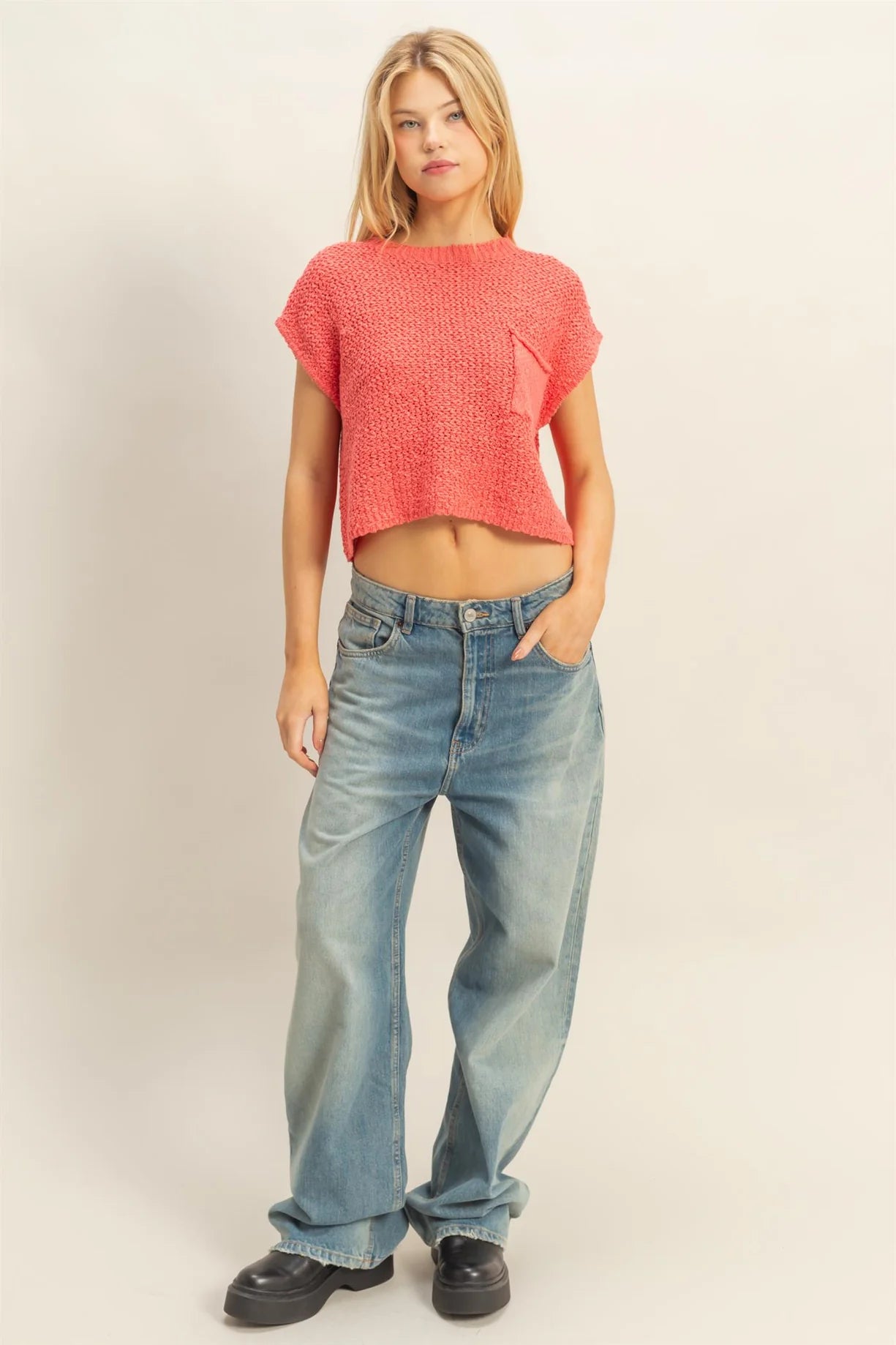 HF25E648 Textured Knitted Crop Top