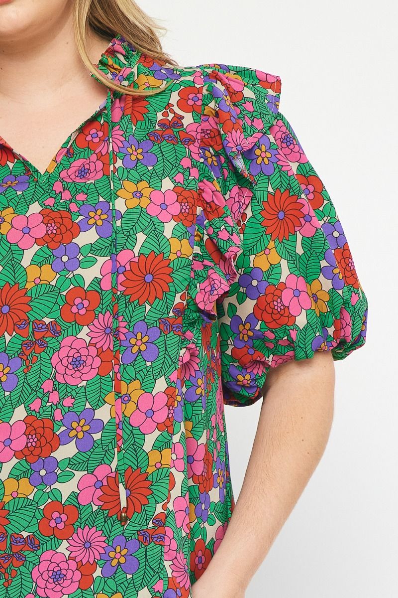 T21322P Curvy Floral Print V-Neck Top