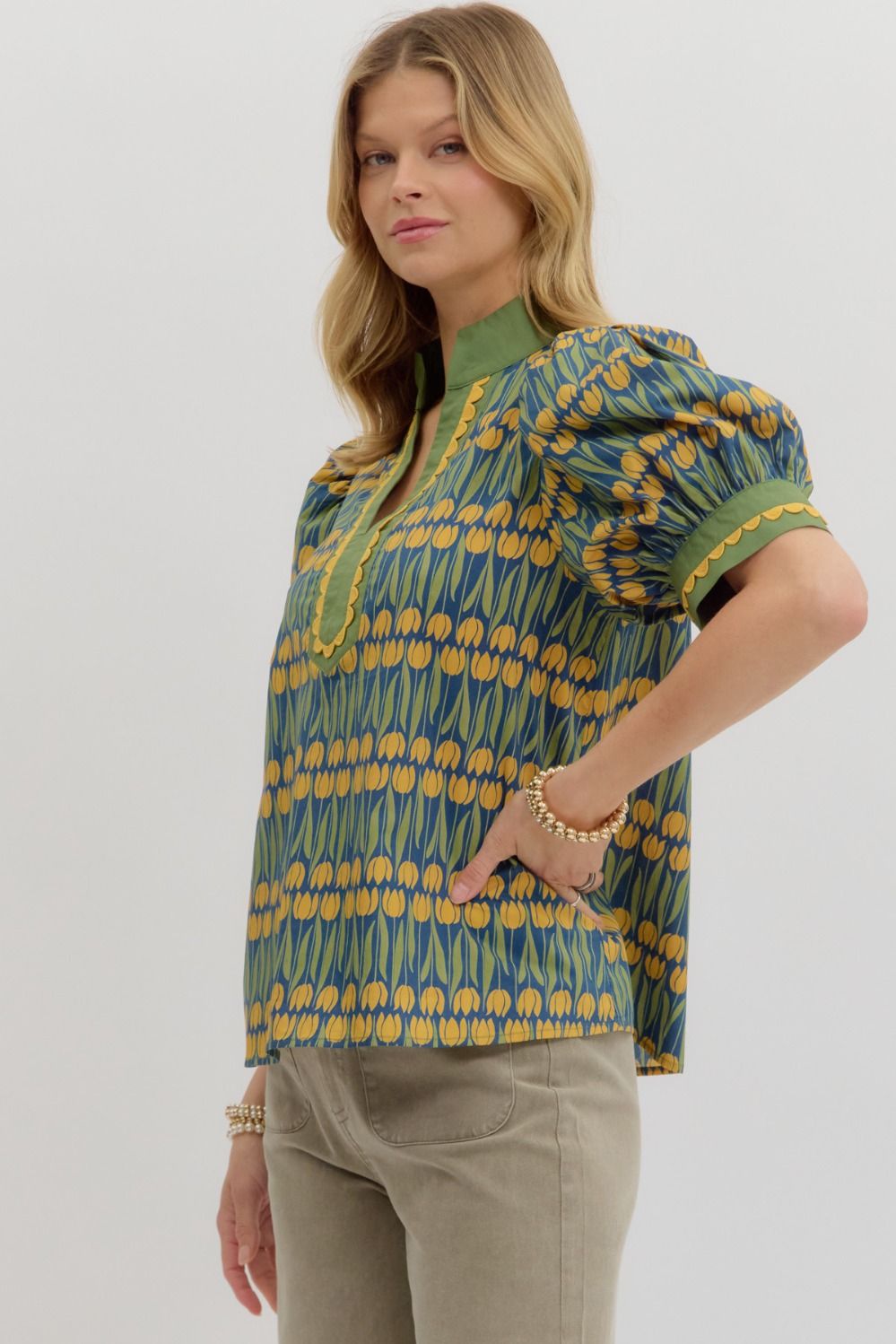 T27653 Floral Pattern Top