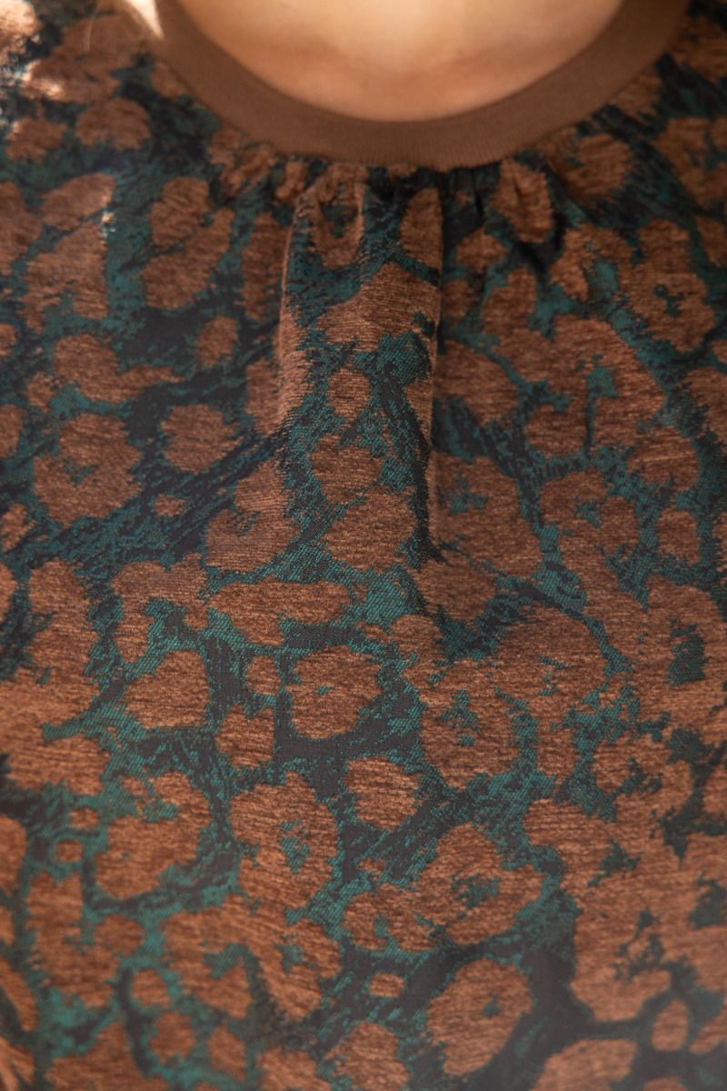 36814 Animal Print Velvet Jacquard Top