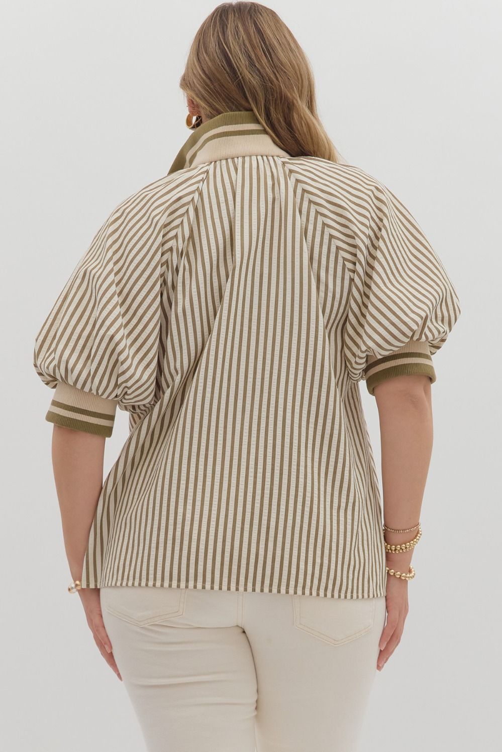T28130P Curvy Stripe Pattern Top
