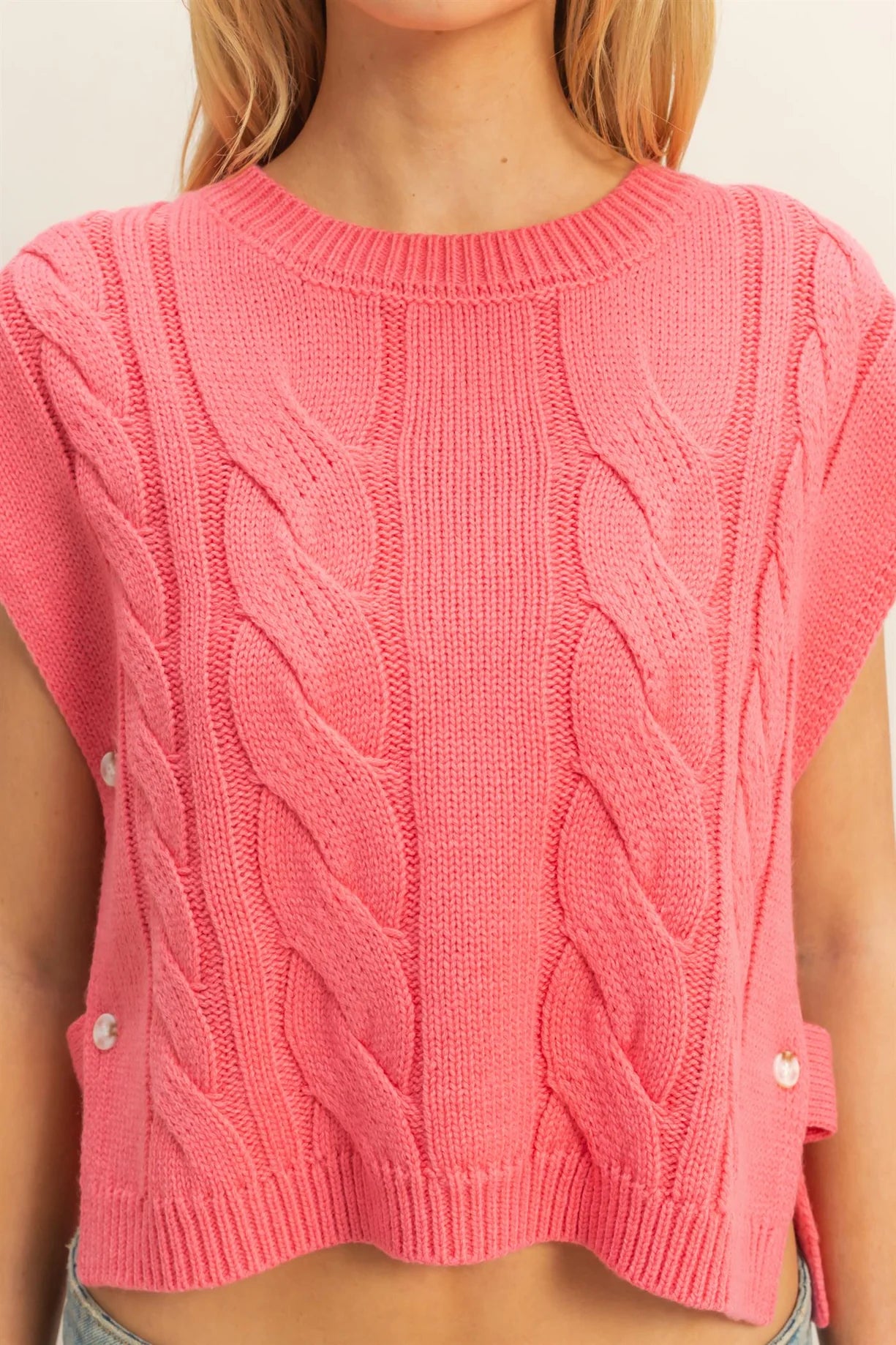 HF25E872 Cable Knit Sleeveless Sweater