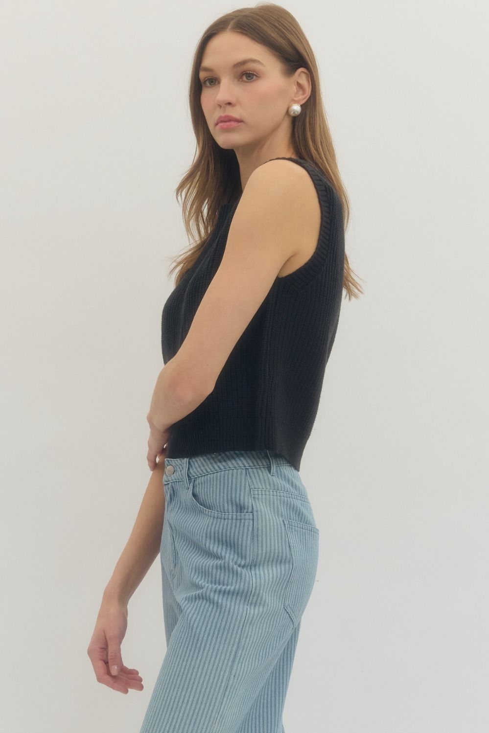 T30516 Solid Sleeveless Sweater Top