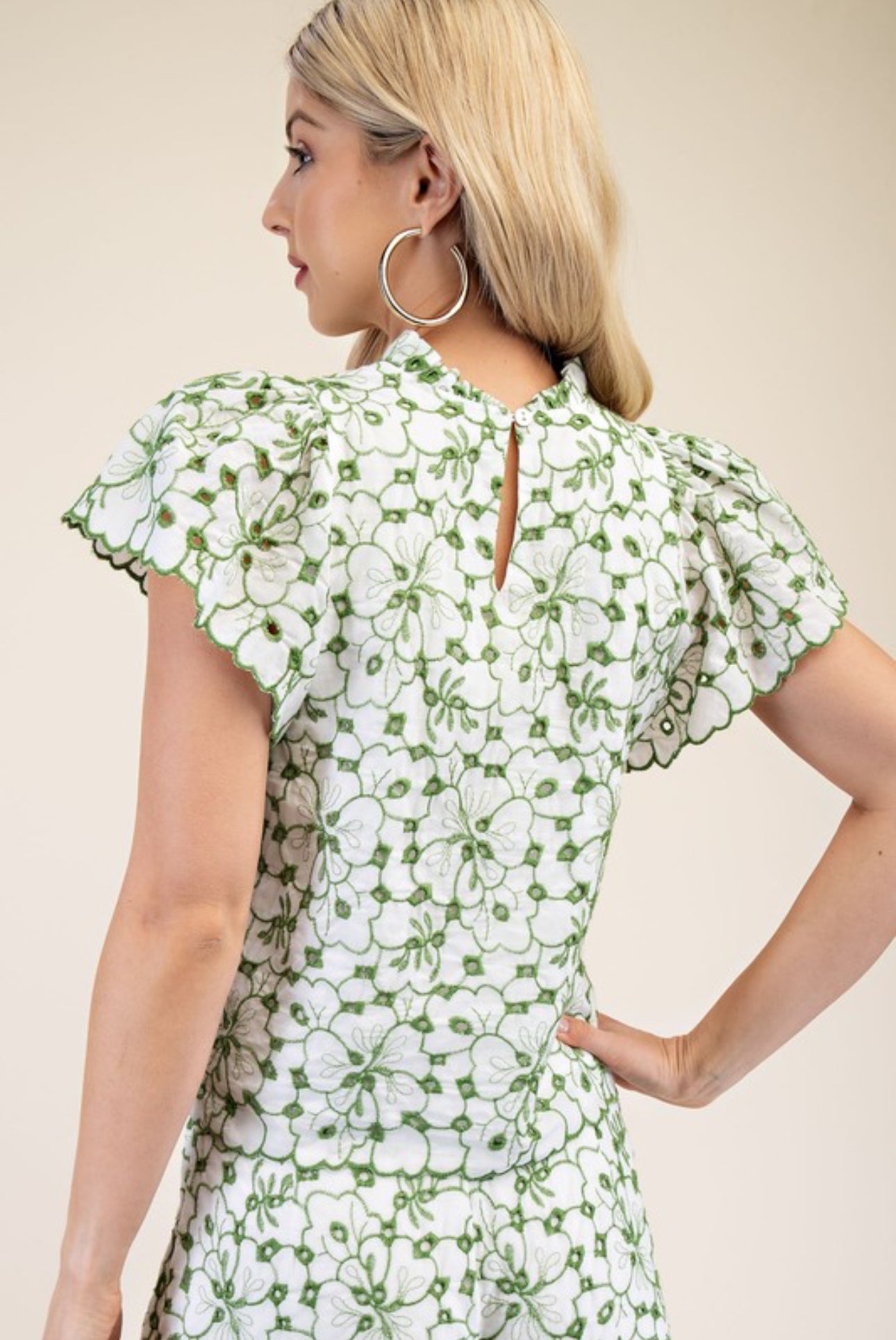 GTP712802 Embroidered Eyelet Set