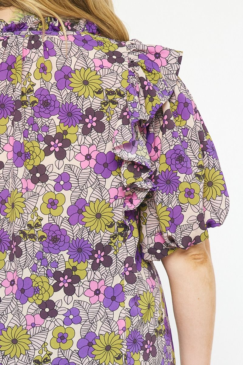 T21322P Curvy Floral Print V-Neck Top