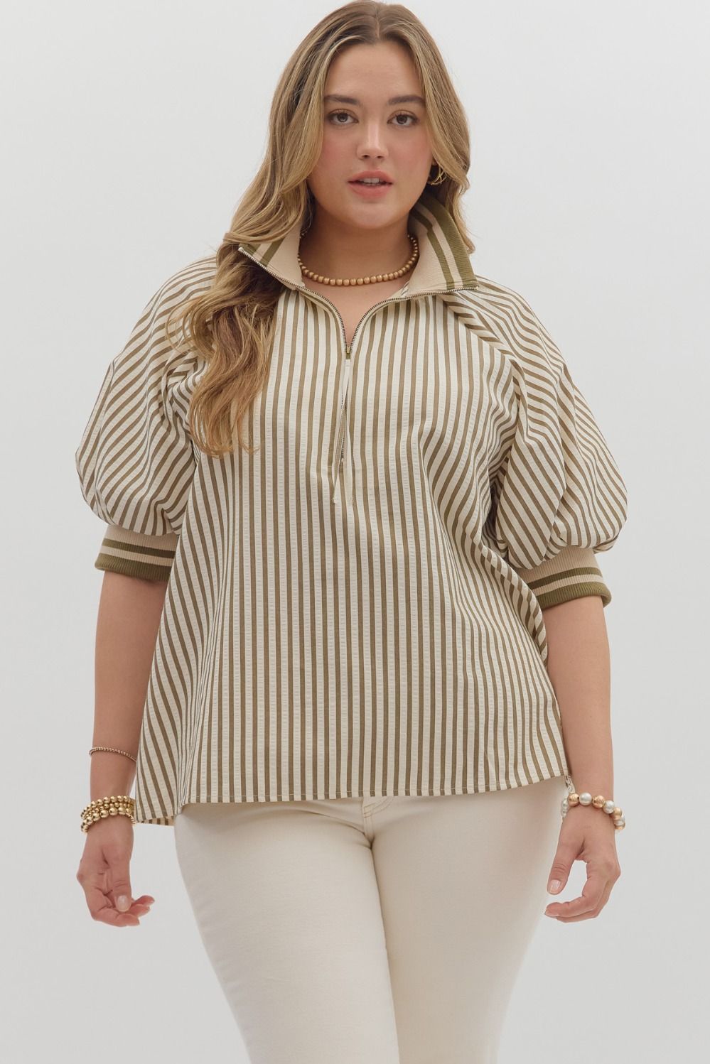 T28130P Curvy Stripe Pattern Top