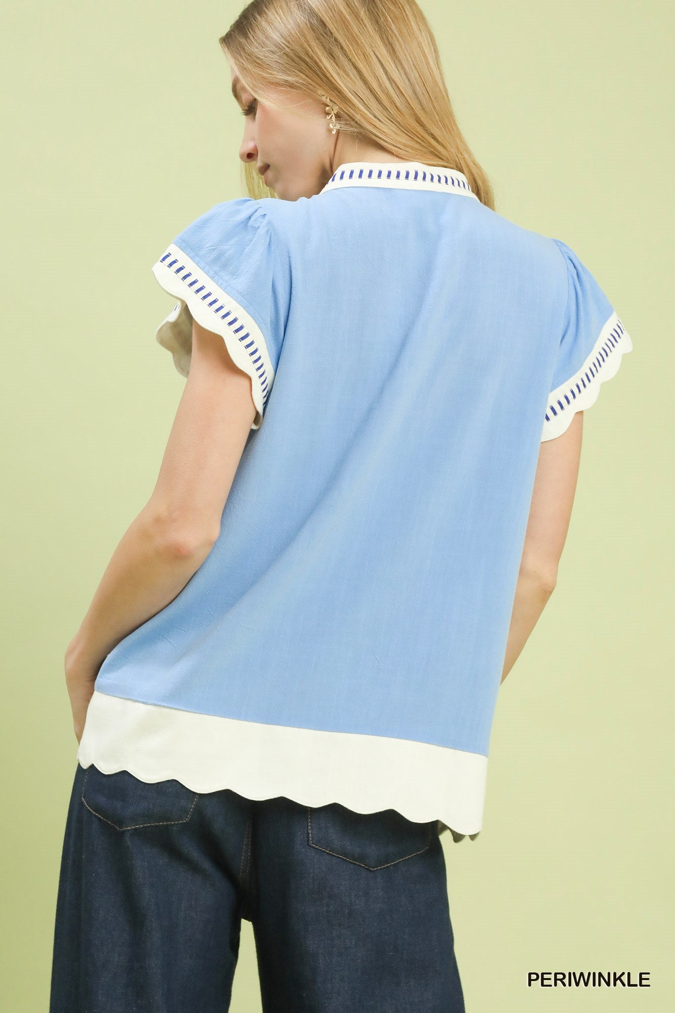 C5929 Contrast Scallop Trim Top