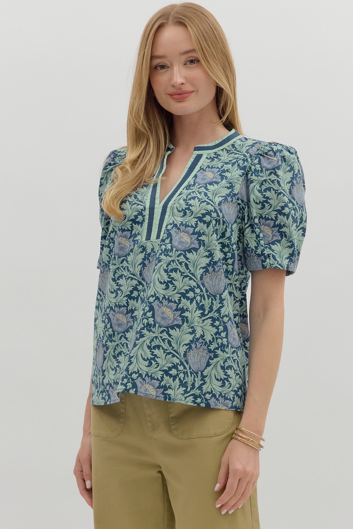 T27701 Paisley Floral Pattern Top