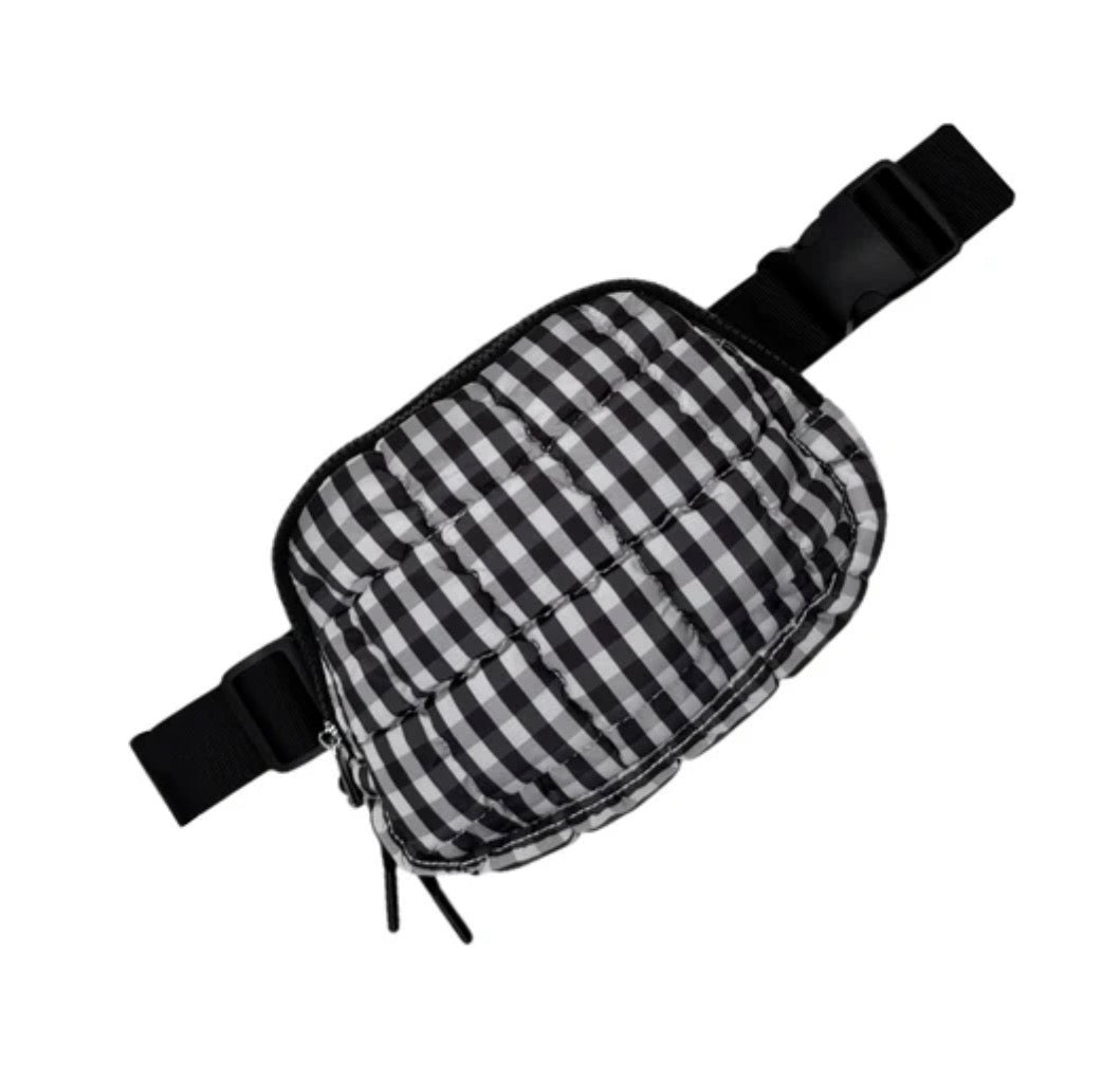 GZ-1511 Black/White Gingham Puffer Quilted Belt Bag