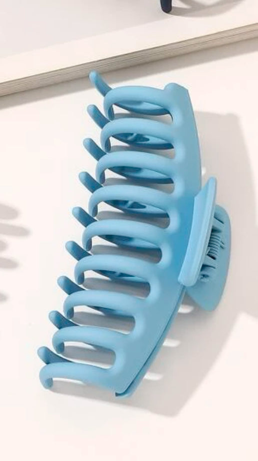 Oversized Matte Claw Clips