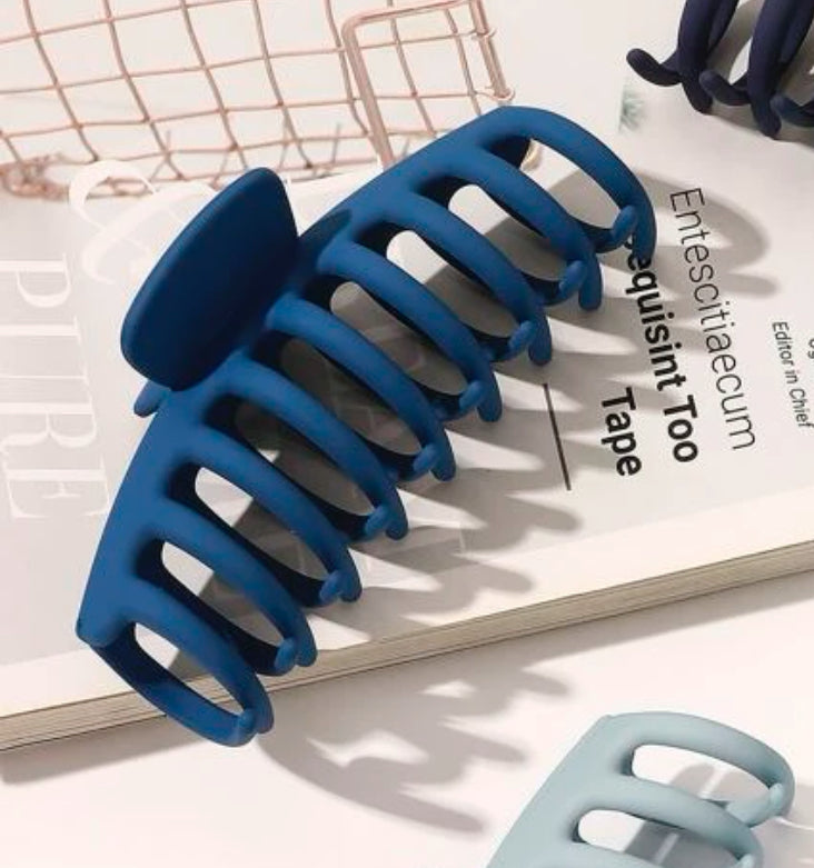 Oversized Matte Claw Clips