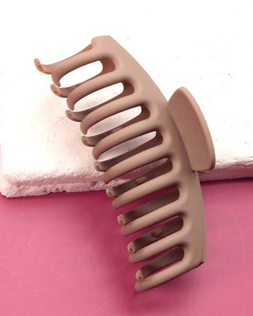 Oversized Matte Claw Clips