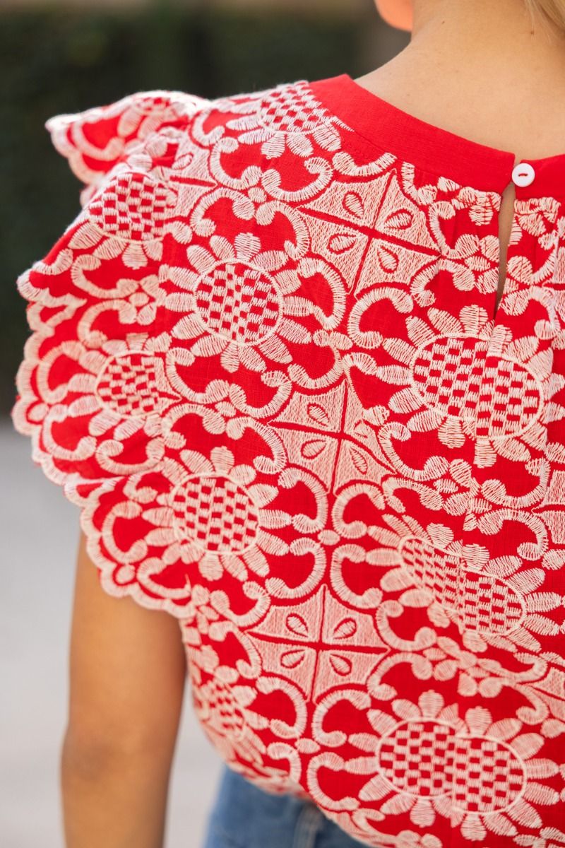 36693 Floral Embroidered Top