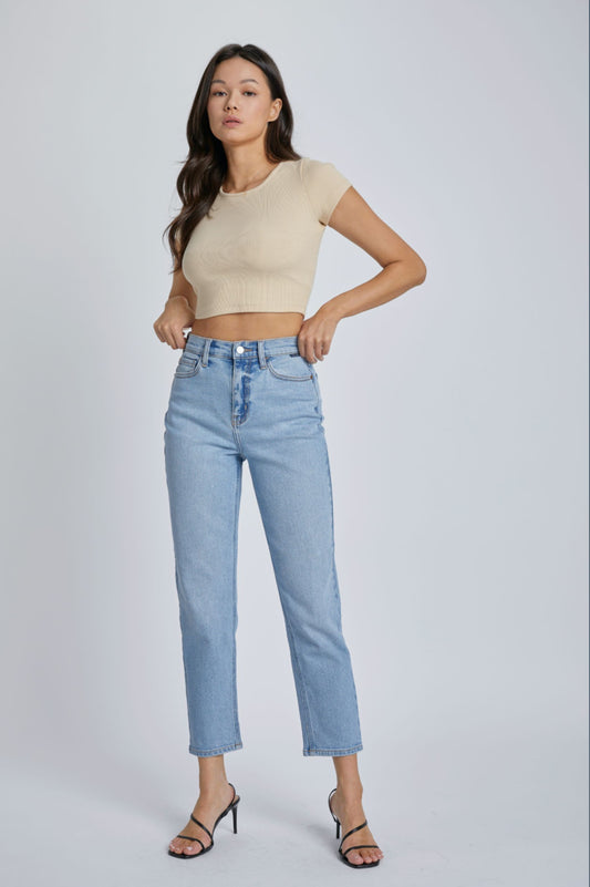 WV18846M-LT High Rise Mom Jeans