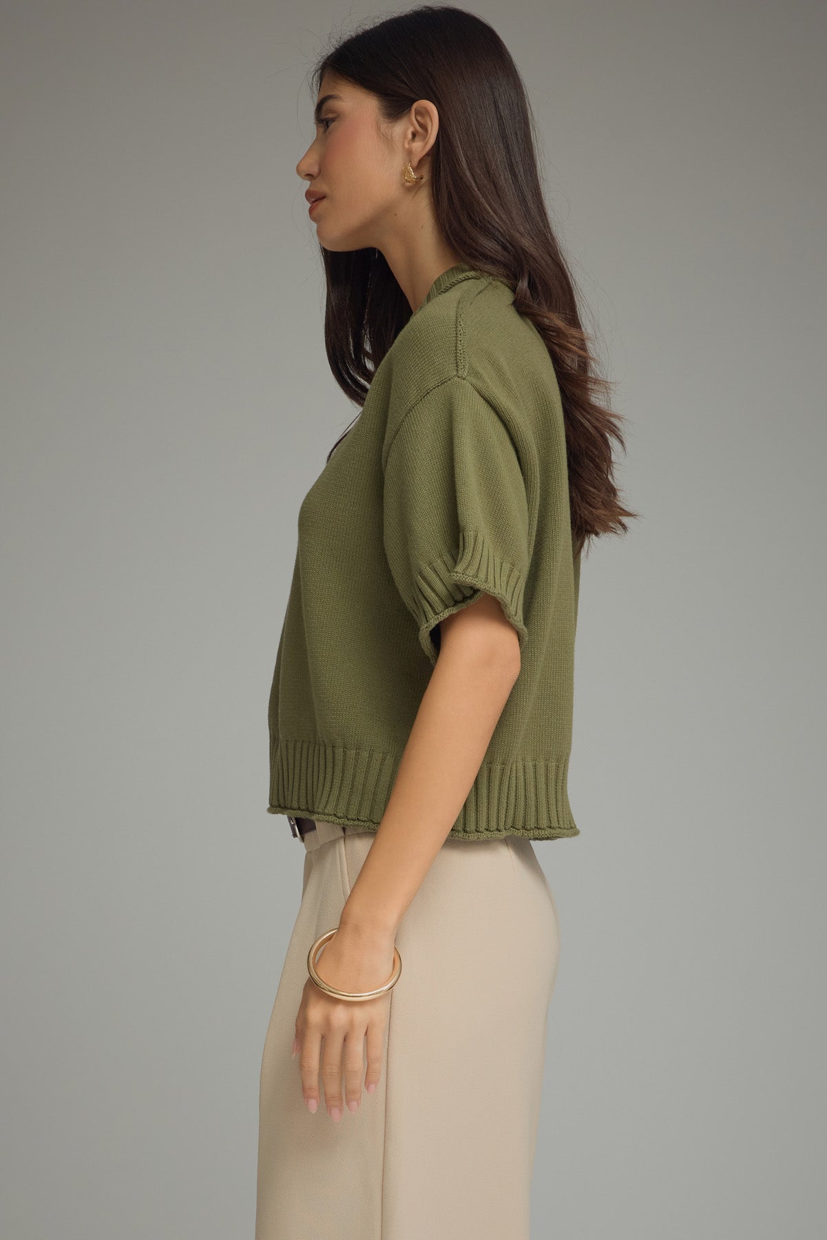 T31979 Solid Sweater Top