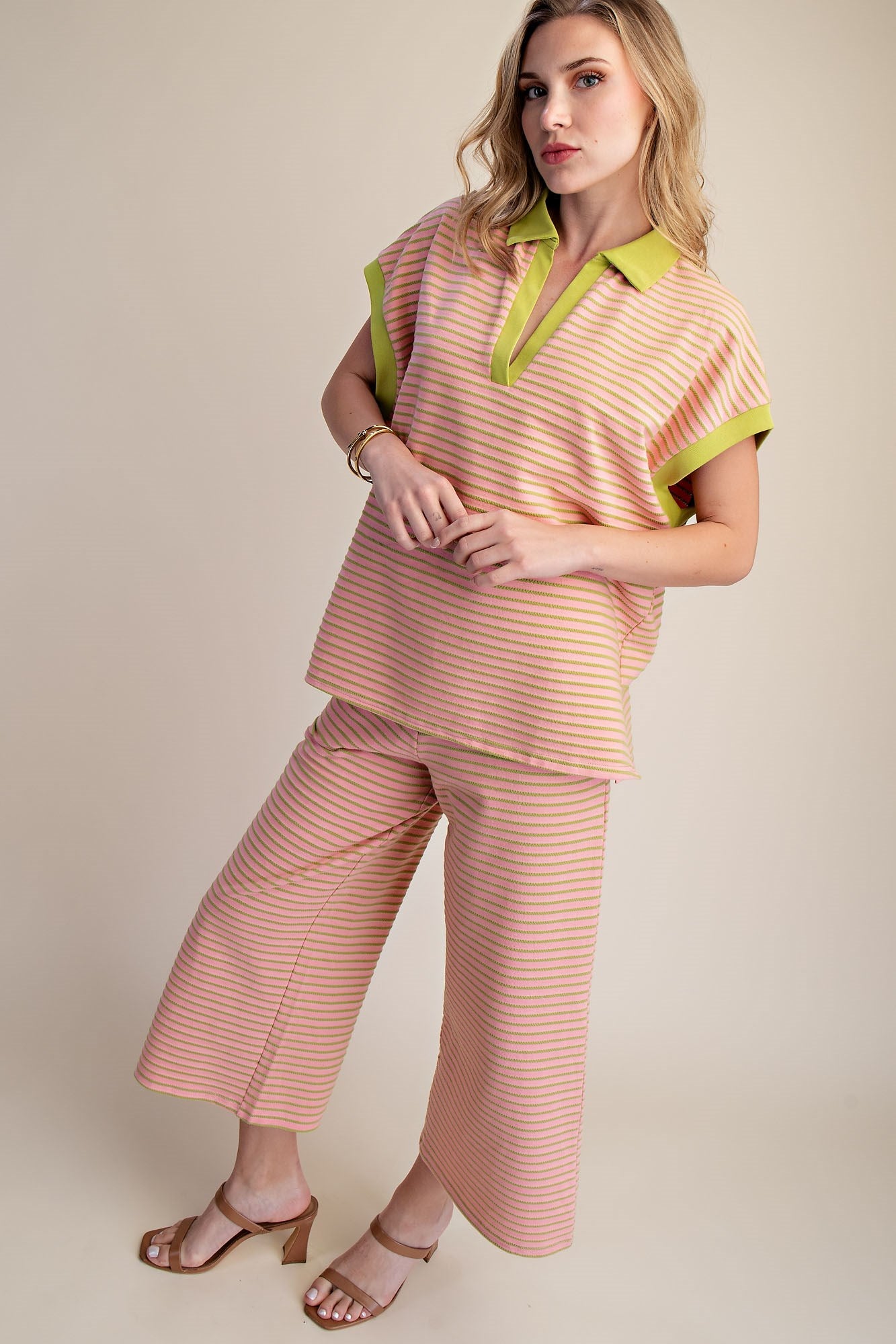 T8142 Oversized Textured Stripe Top