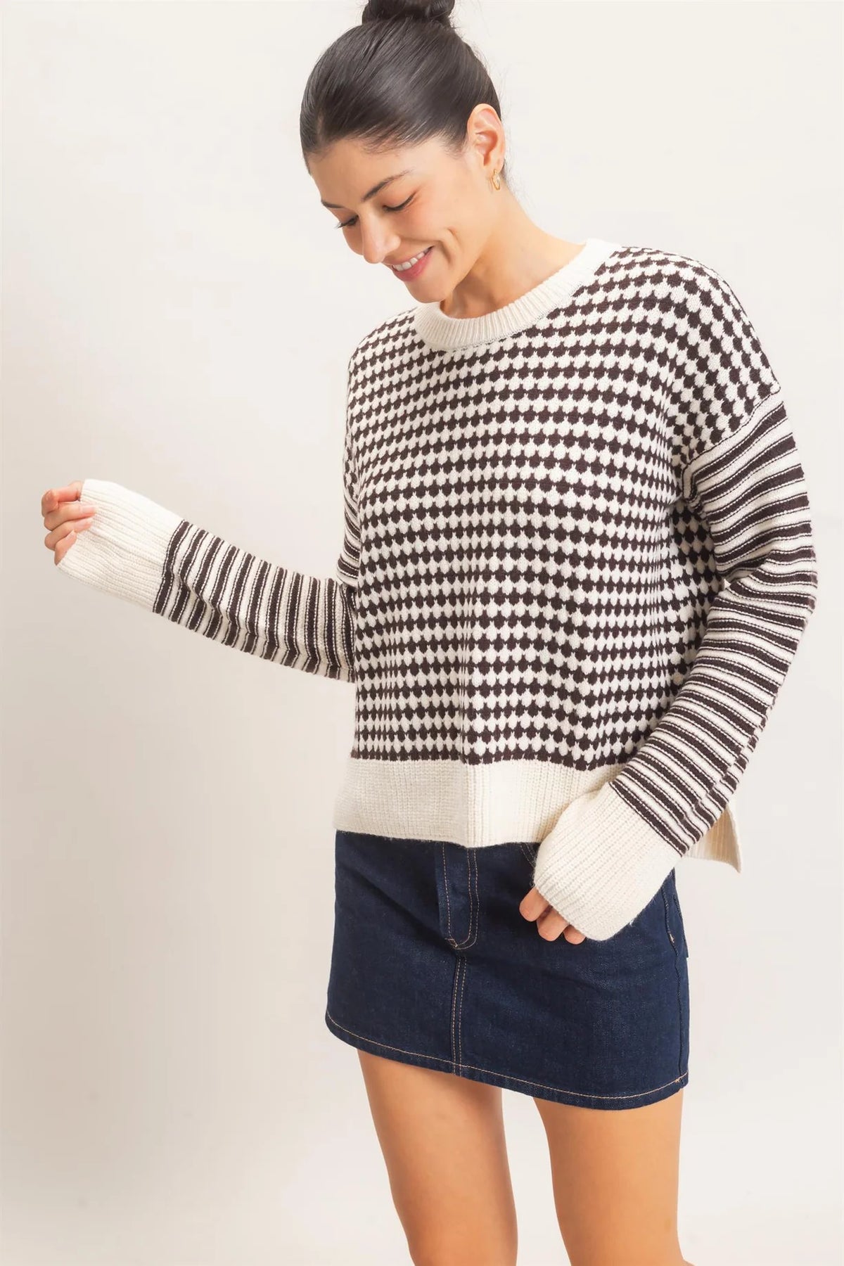 HF26E821 Mixed Pattern Sweater