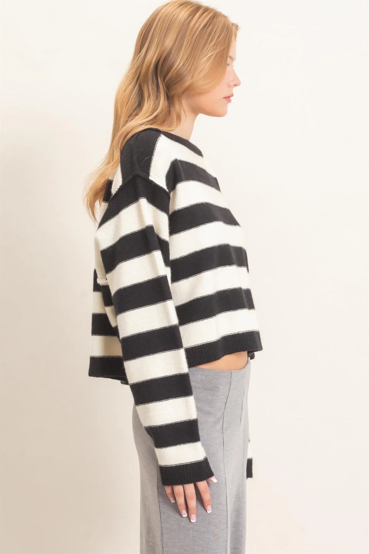 HF26E474 Striped Boat Neck Sweater