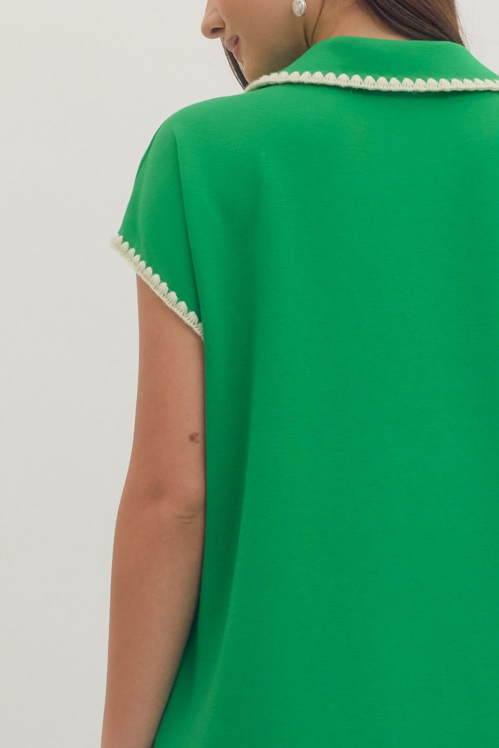 D31369 Solid Contrast Trim Midi Dress